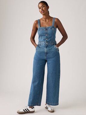 ๐ Leviโs Light Blue Denim Jumpsuit